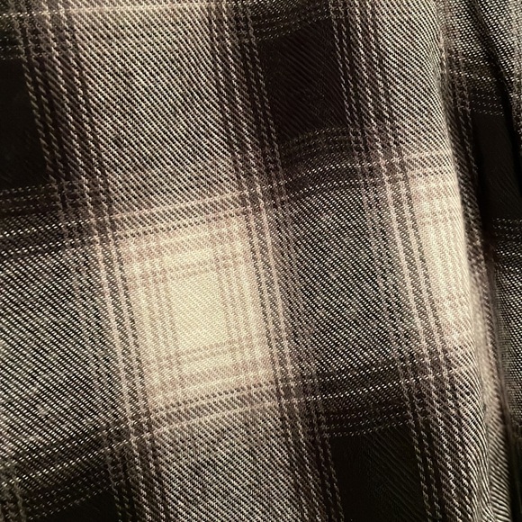 Beautiful preloved light fleece tartan top for women! - Picture 4 of 4